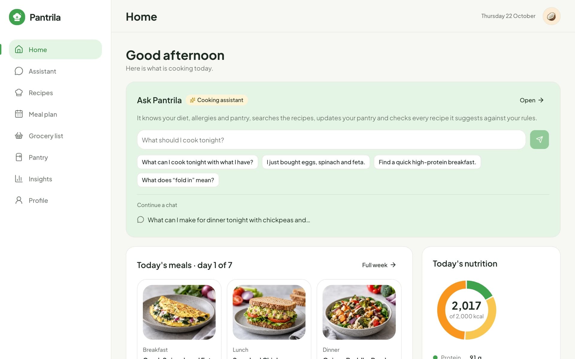Pantrila's home screen with today's meals, nutrition and the assistant
